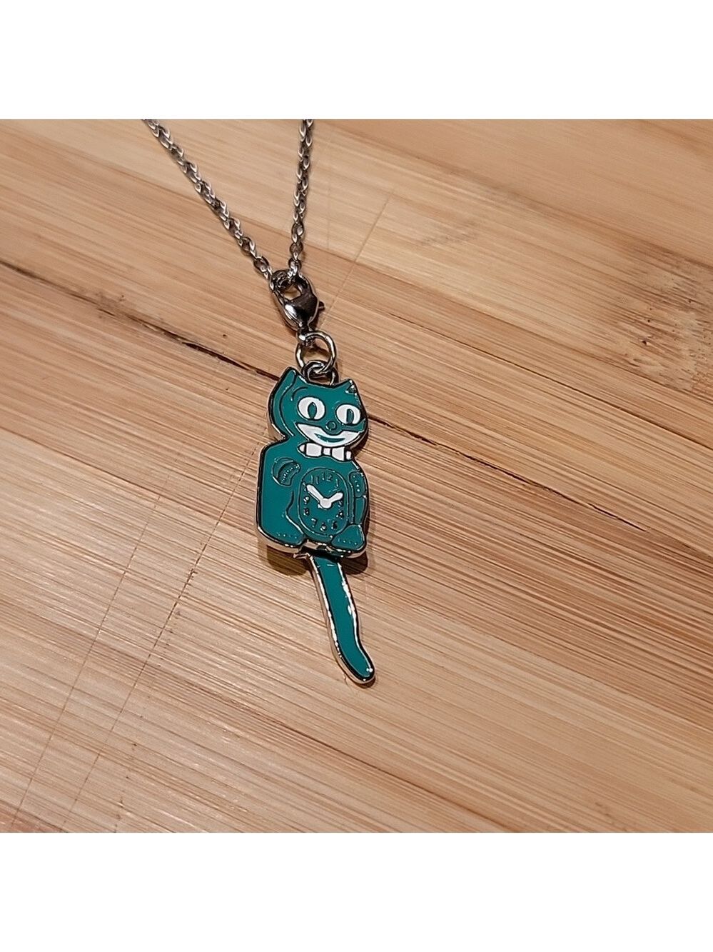 Emerald Green Kit-Cat Klock clock clip on charm necklace - Picture 2 of 5
